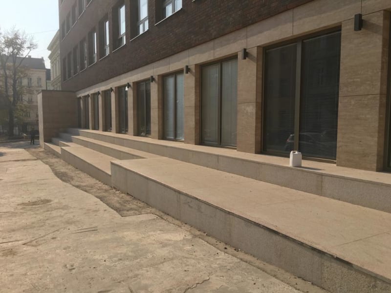 Chodníky, obruby a komunikace - realizace 10